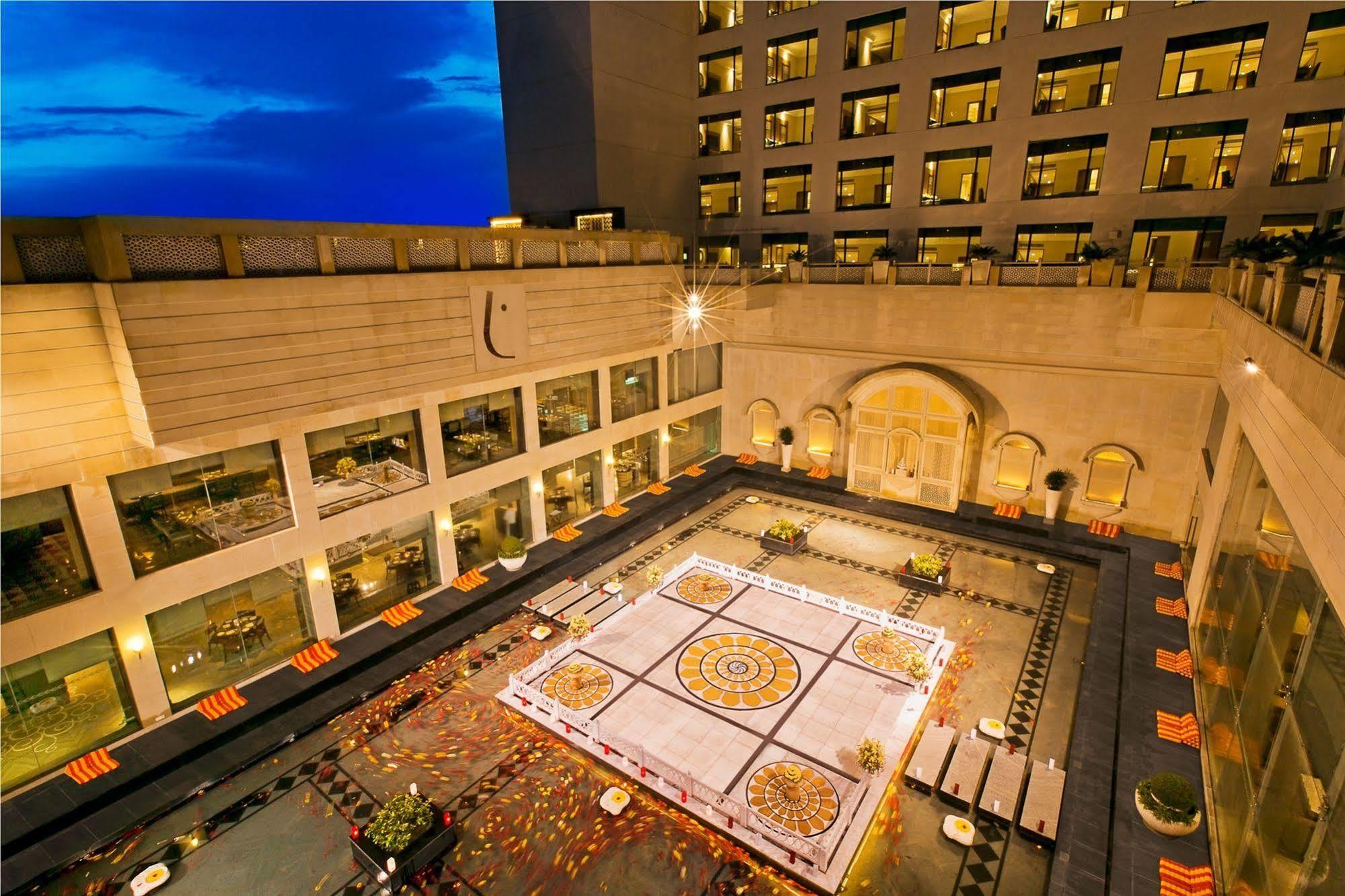 The Lalit Jaipur Hotel Exterior photo